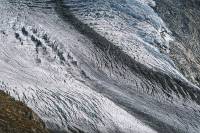 Moraine centrale sur un glacier suisse